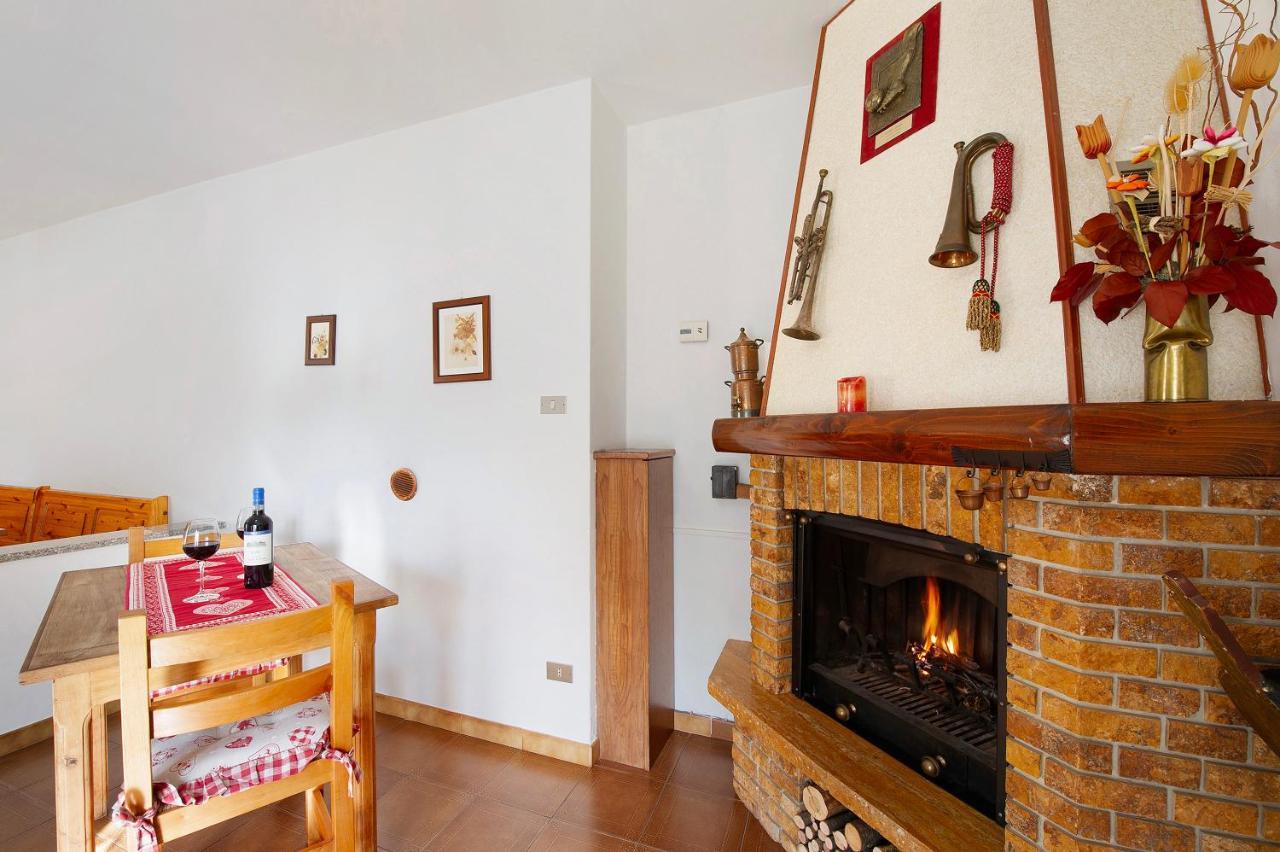 Maison Lorent Champdepraz Extérieur photo